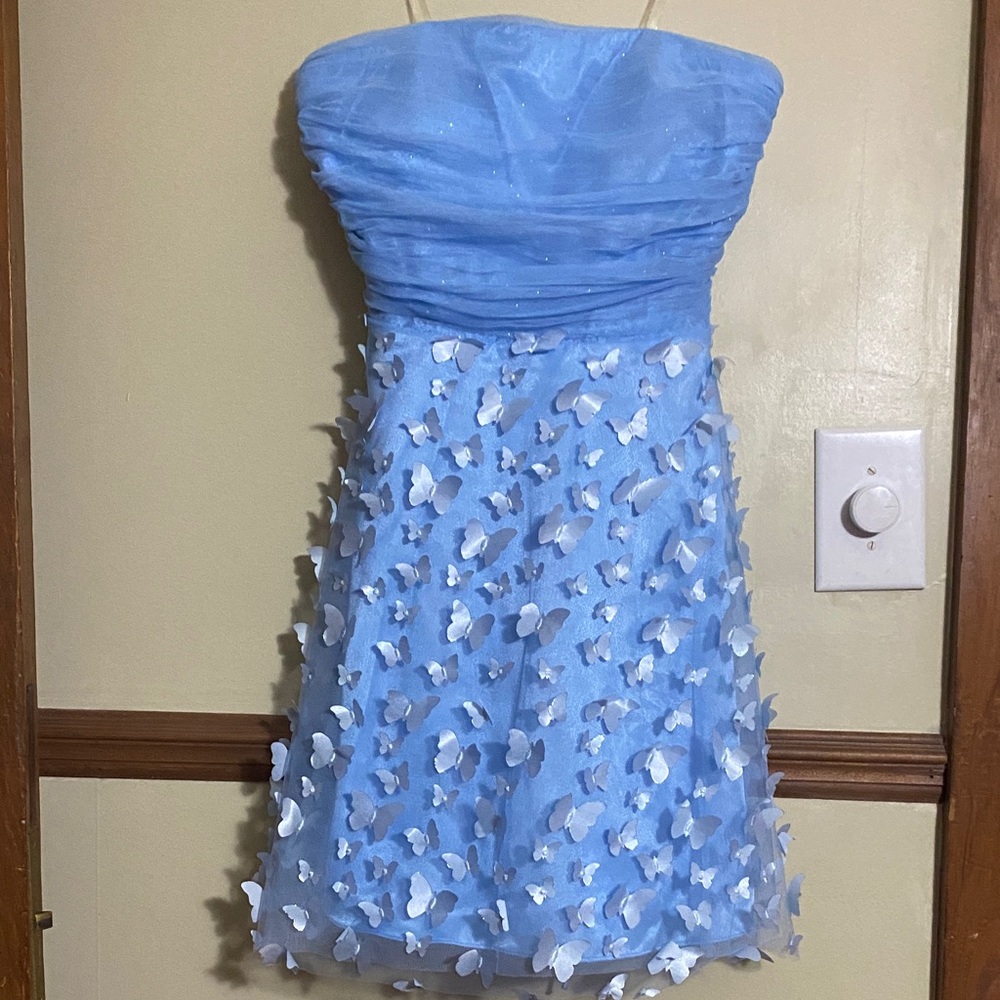 Elegant Strapless Blue Dress with 3 Dimensional Butterflies